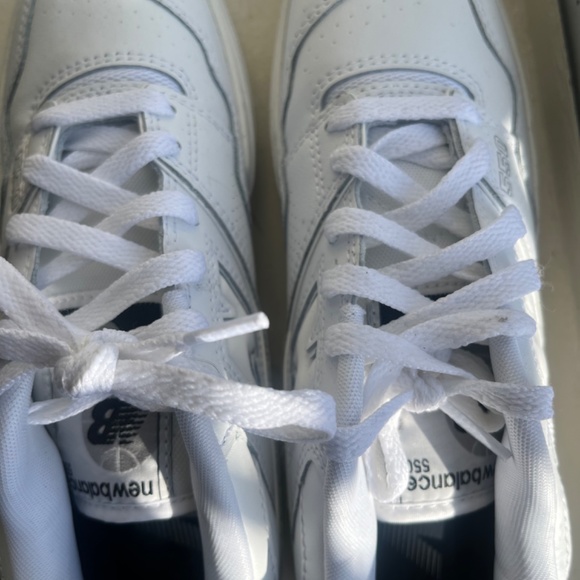 New Balance 550 - Picture 2 of 3
